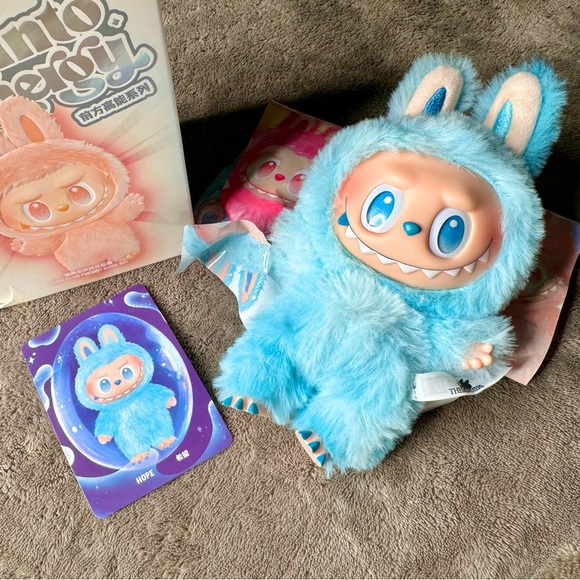 Labubu BIE The Monsters Hope Plush Collectible - Picture 4 of 10